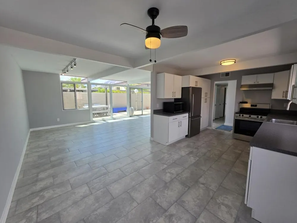 735 E Louise Drive Palm Springs, CA 92262