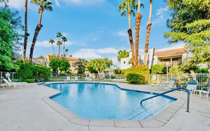 483 E Via Escuela #723 Palm Springs, CA 92262