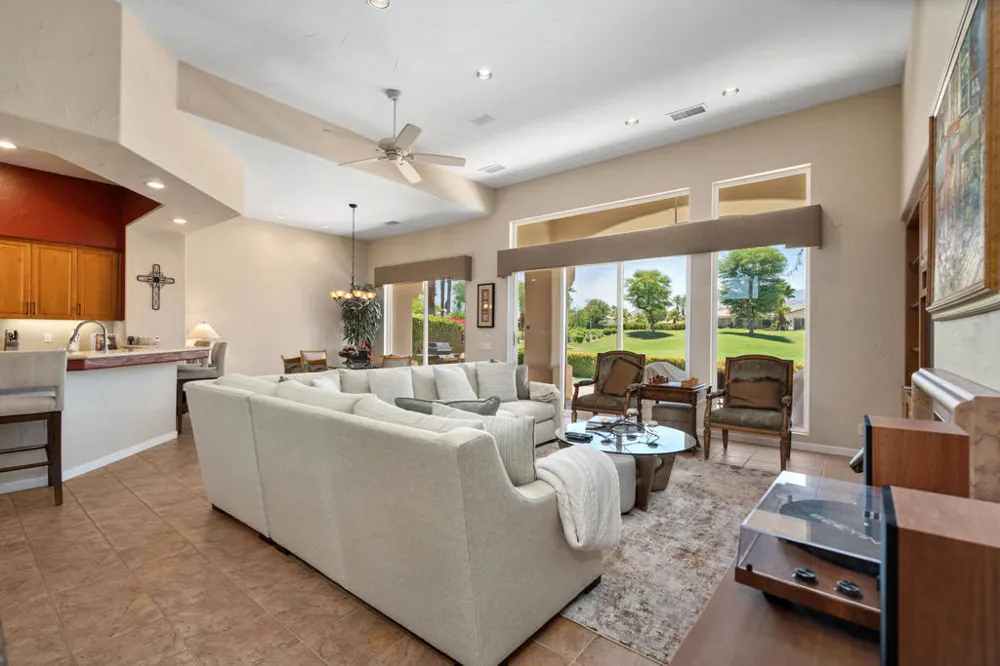 883 Mesa Grande Drive Palm Desert, CA 92211