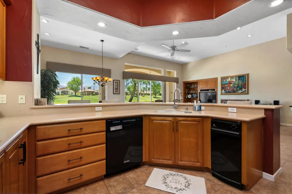 883 Mesa Grande Drive Palm Desert, CA 92211