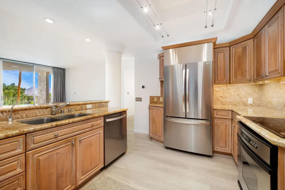 900 Island Drive #603 Rancho Mirage, CA 92270
