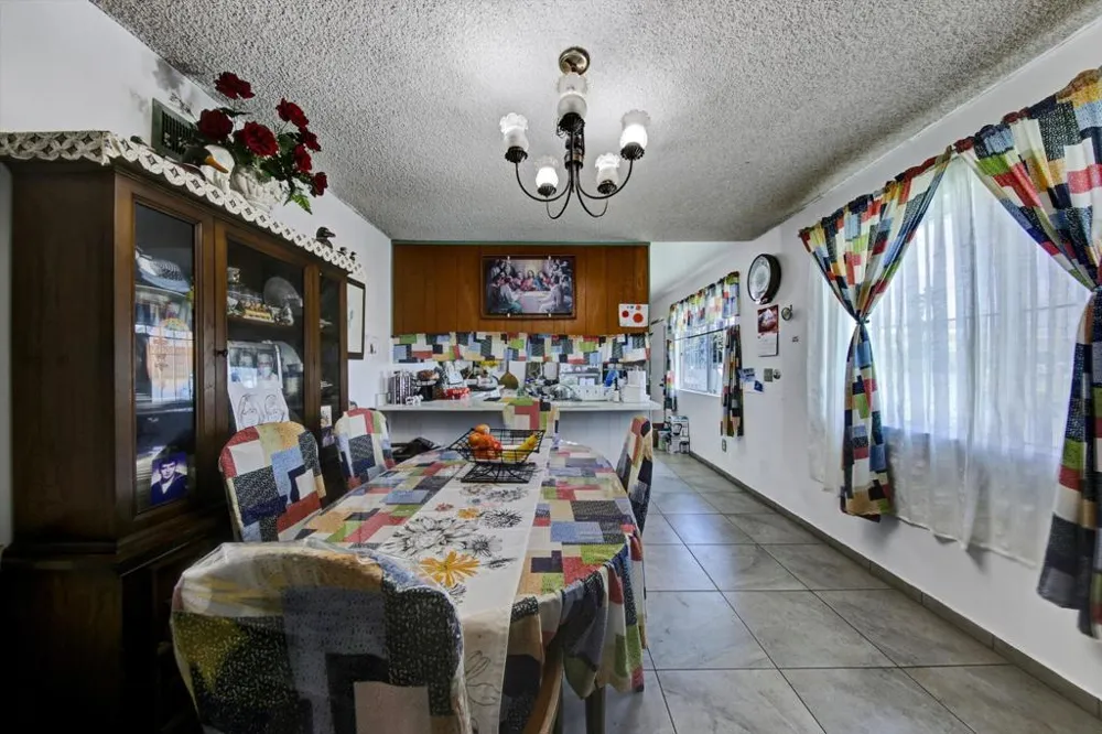 135 Woodlawn Avenue Chula Vista, CA 91910