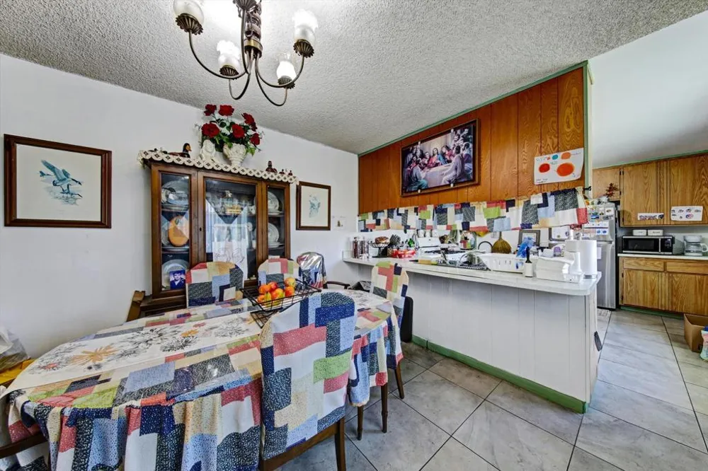 135 Woodlawn Avenue Chula Vista, CA 91910