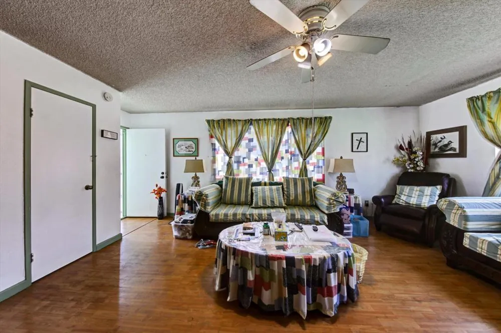 135 Woodlawn Avenue Chula Vista, CA 91910