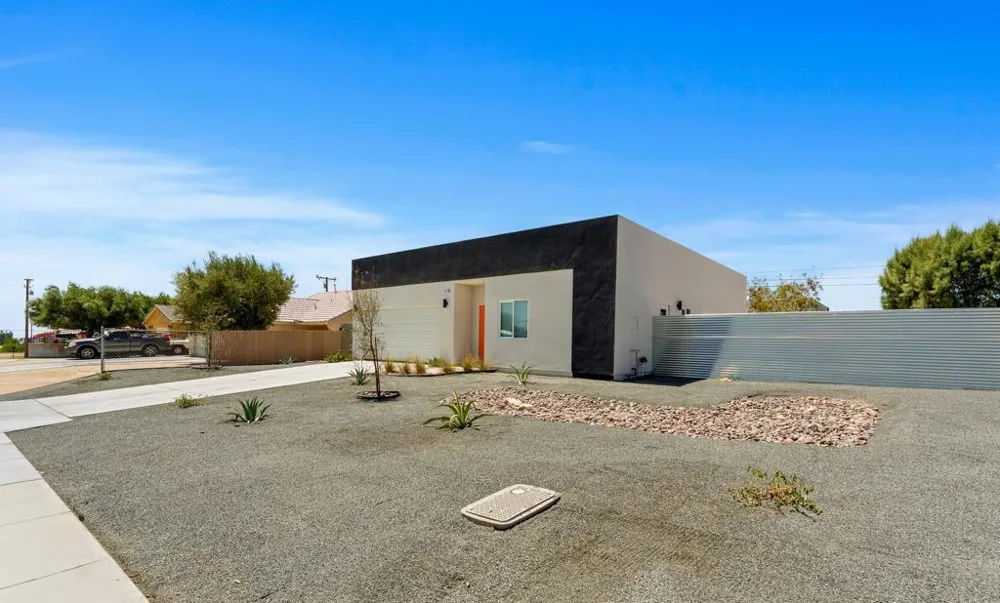 66 San Carlos Road Desert Hot Springs, CA 92240