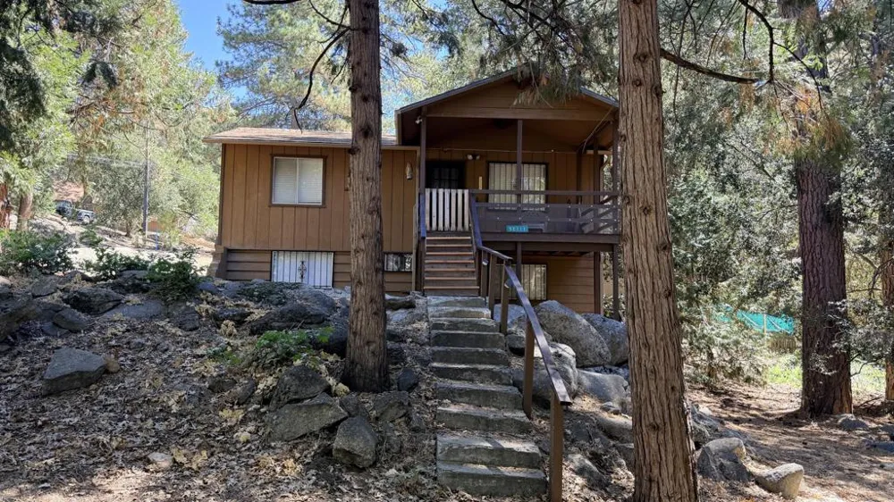 52111 Acorn Lane Idyllwild, CA 92549