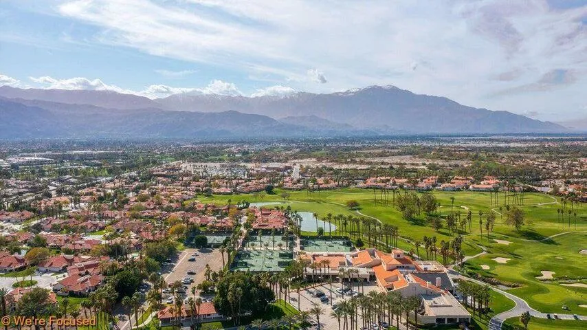 326 Vista Royale Drive Palm Desert, CA 92211