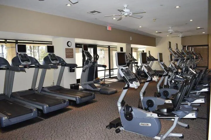 326 Vista Royale Drive Palm Desert, CA 92211