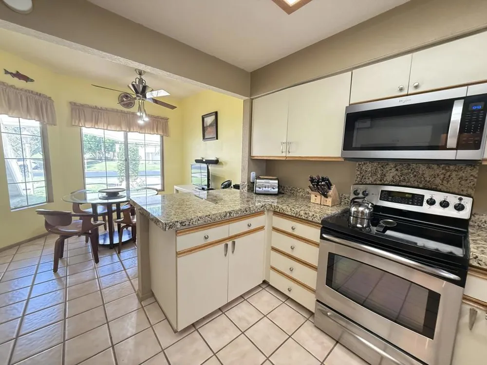 326 Vista Royale Drive Palm Desert, CA 92211