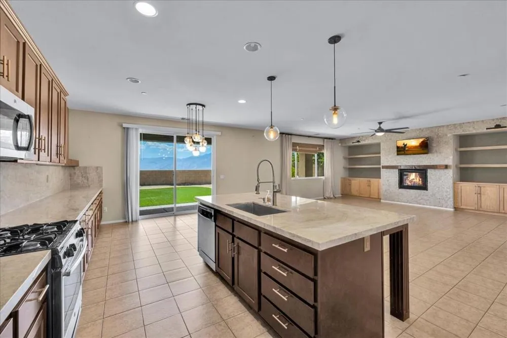 65454 Via Del Sol Desert Hot Springs, CA 92240
