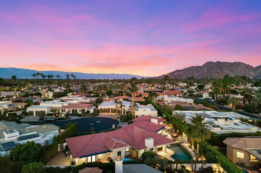 45385 Taos Indian Wells, CA 92210