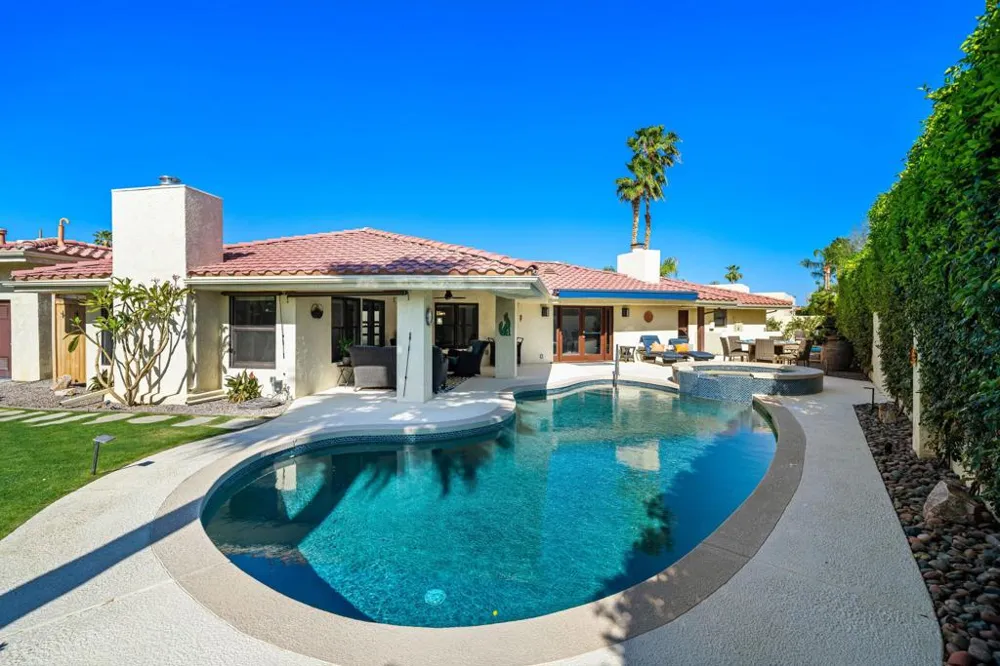 45385 Taos Indian Wells, CA 92210