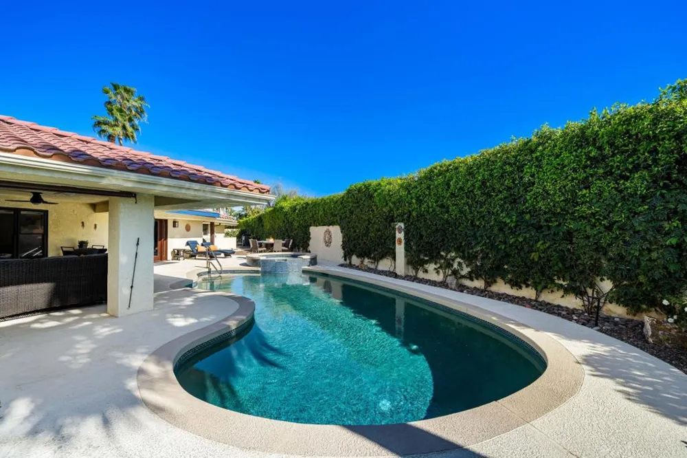 45385 Taos Indian Wells, CA 92210
