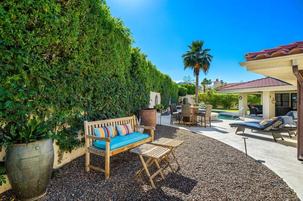 45385 Taos Indian Wells, CA 92210