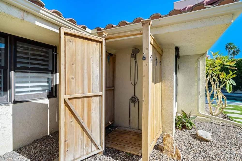 45385 Taos Indian Wells, CA 92210