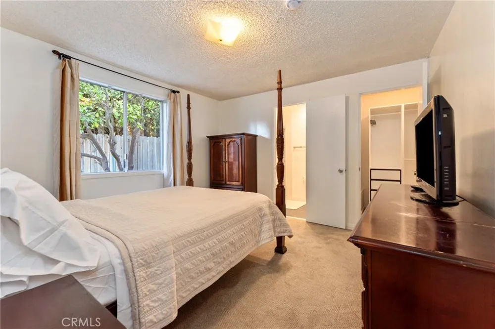 2423 San Pasqual Pasadena, CA 91107