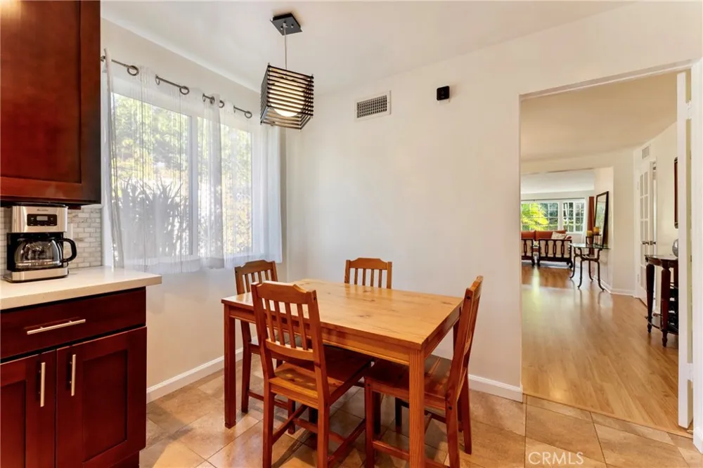 2423 San Pasqual Pasadena, CA 91107