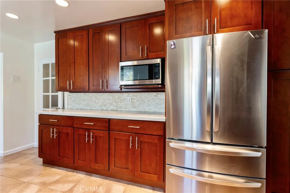 2423 San Pasqual Pasadena, CA 91107