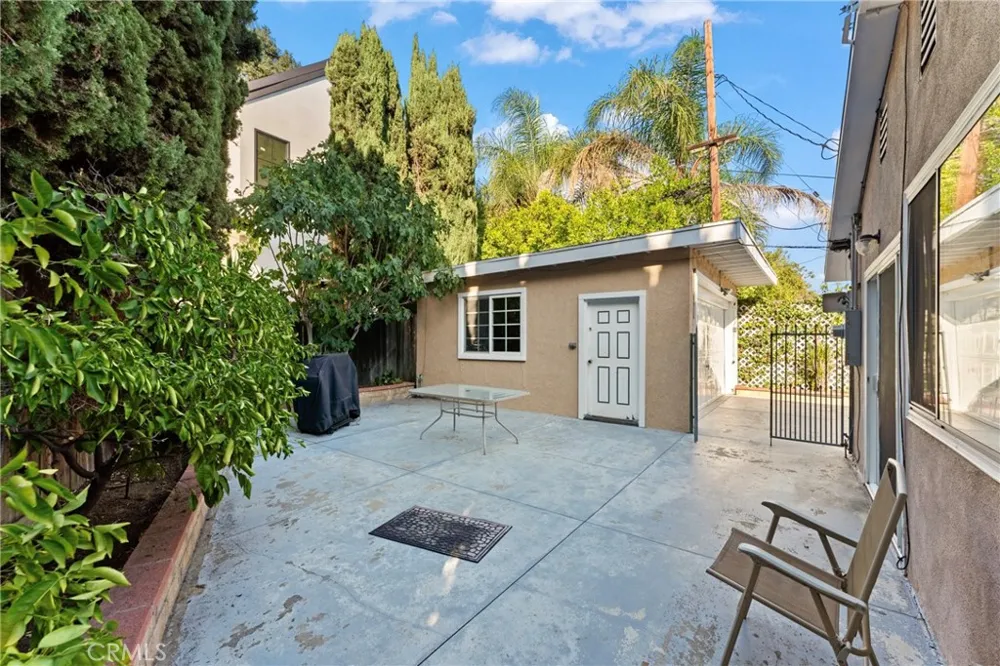 2423 San Pasqual Pasadena, CA 91107