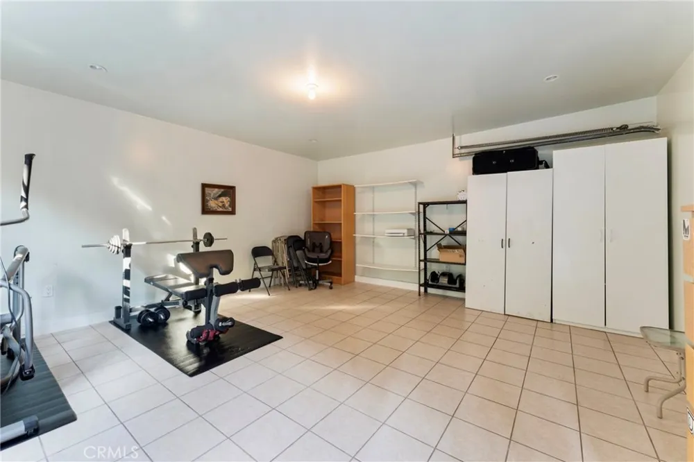 2423 San Pasqual Pasadena, CA 91107