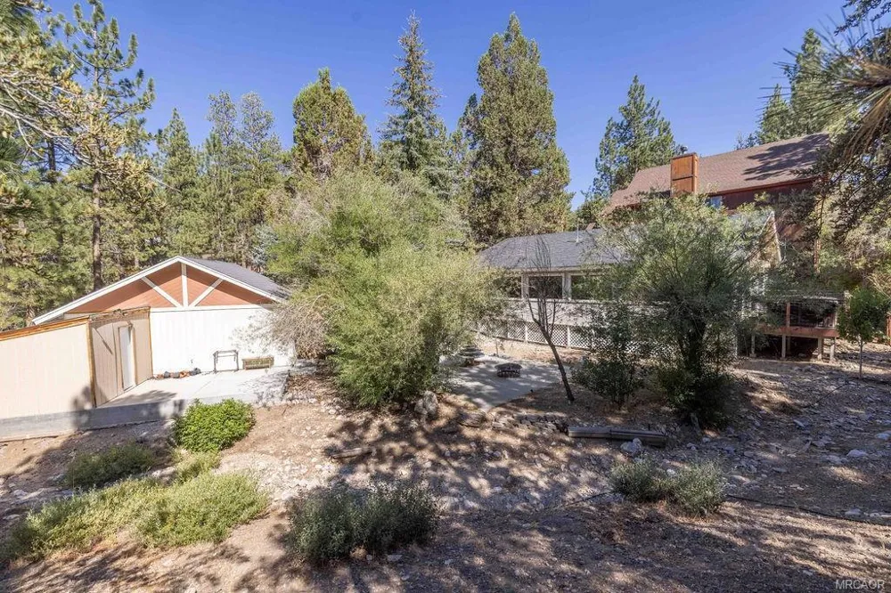 525 Bernhardt Lane Big Bear, CA 92314