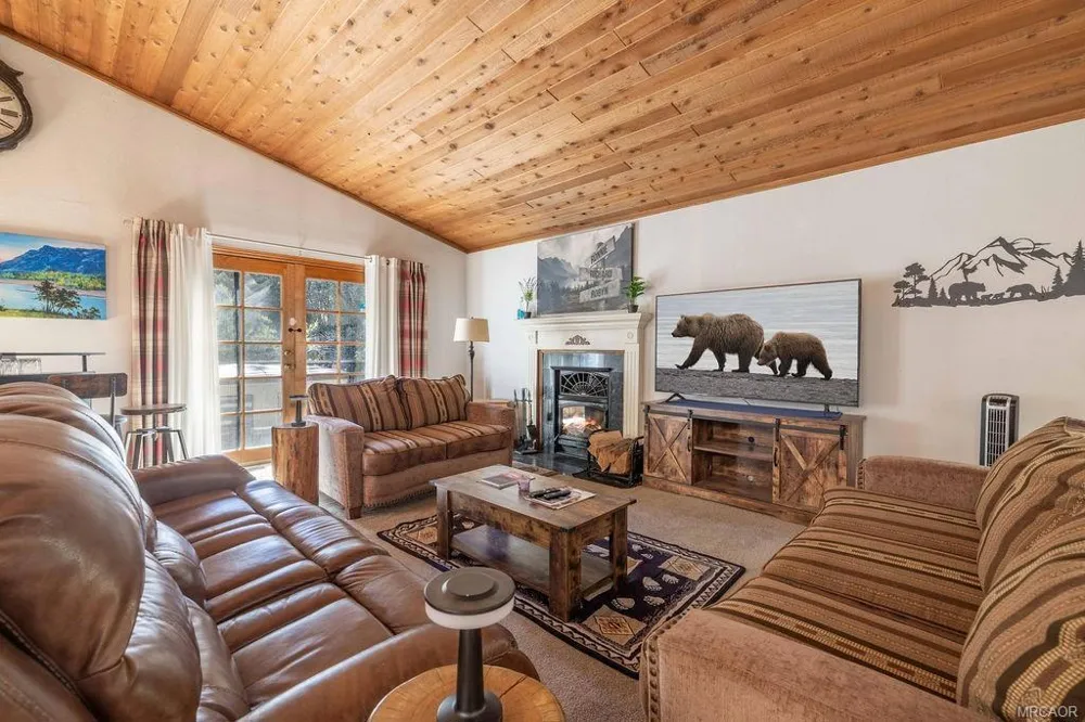 525 Bernhardt Lane Big Bear, CA 92314