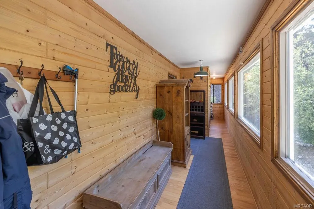 525 Bernhardt Lane Big Bear, CA 92314