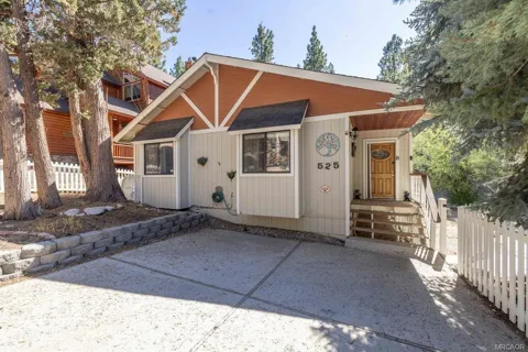 525 Bernhardt Lane
