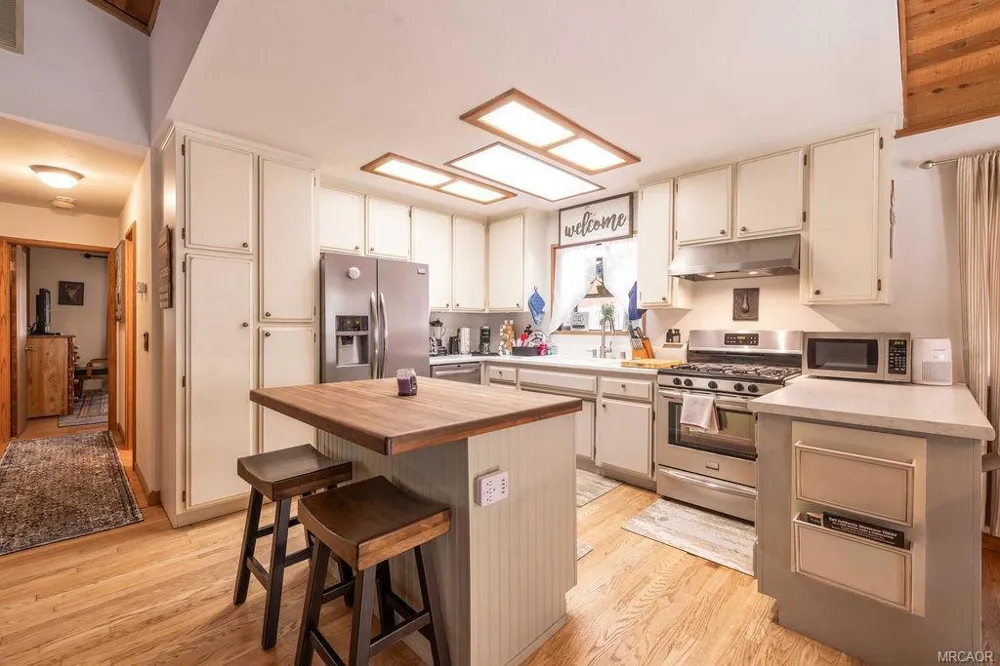 525 Bernhardt Lane Big Bear, CA 92314