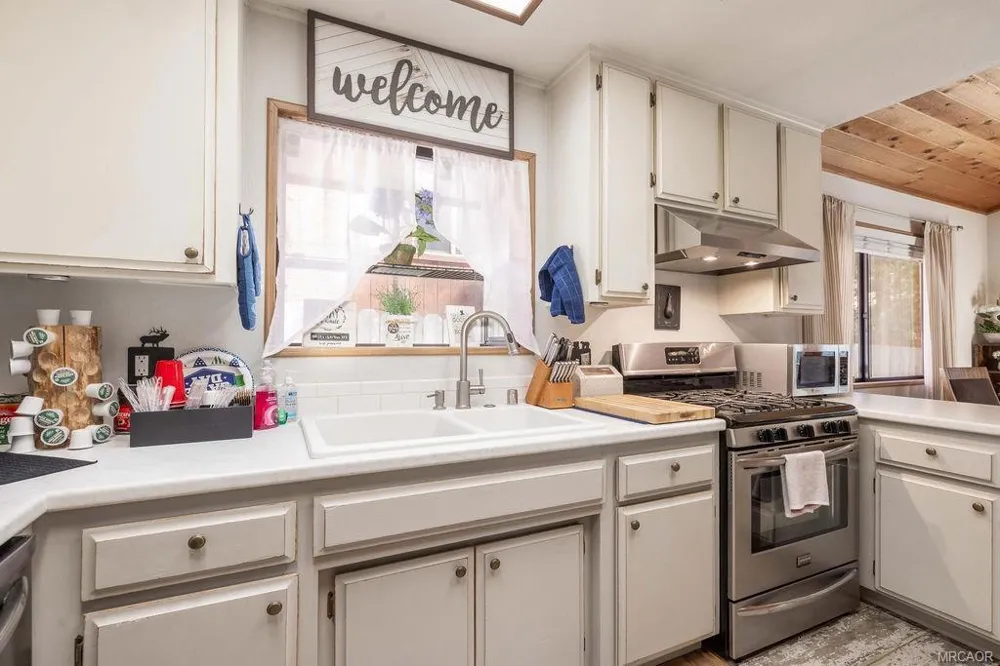 525 Bernhardt Lane Big Bear, CA 92314
