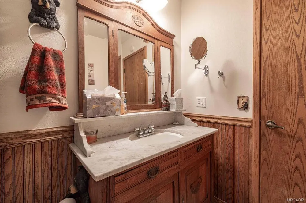 525 Bernhardt Lane Big Bear, CA 92314