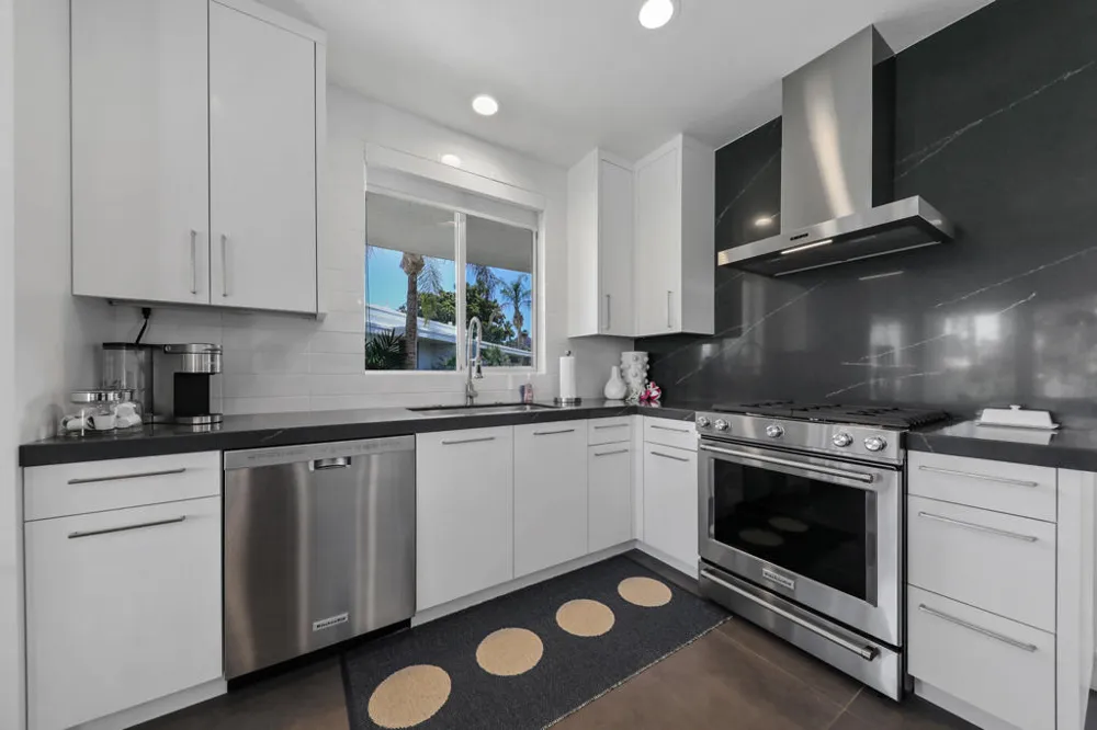 76770 Lark Drive Indian Wells, CA 92210
