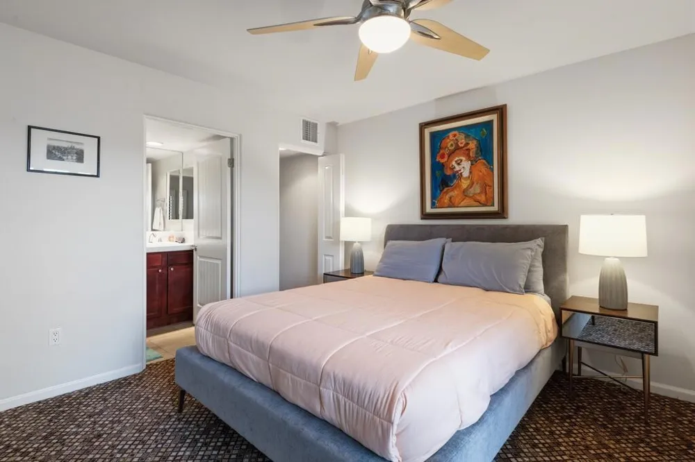 1018 Villorrio Drive Palm Springs, CA 92262
