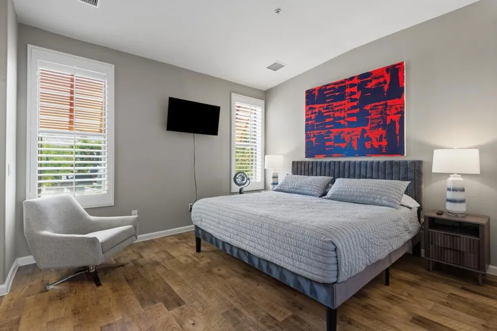 1018 Villorrio Drive Palm Springs, CA 92262