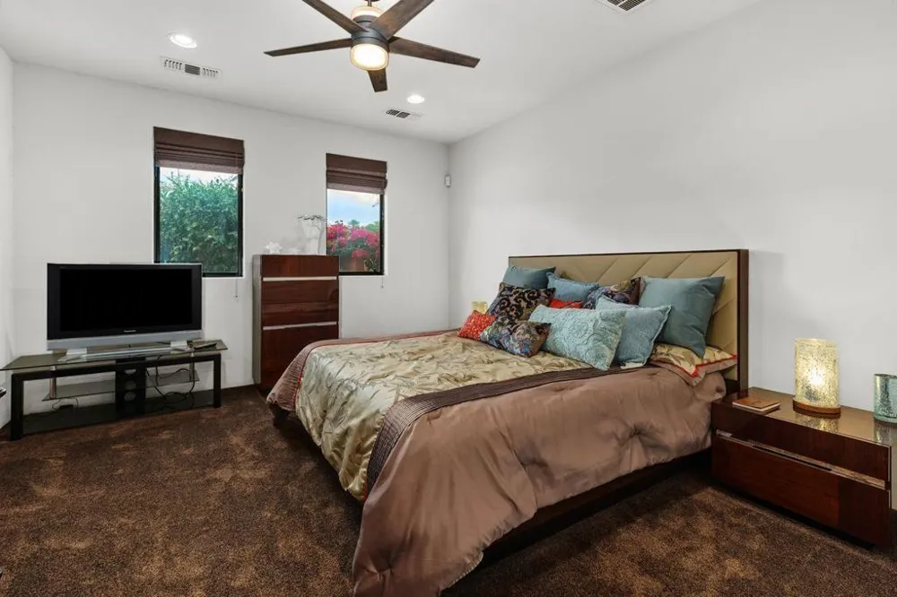 50220 Via Puente La Quinta, CA 92253