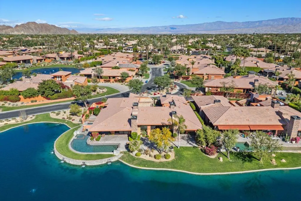 50220 Via Puente La Quinta, CA 92253