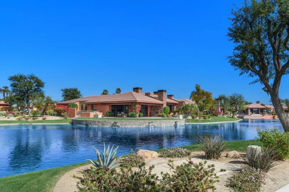 50220 Via Puente La Quinta, CA 92253