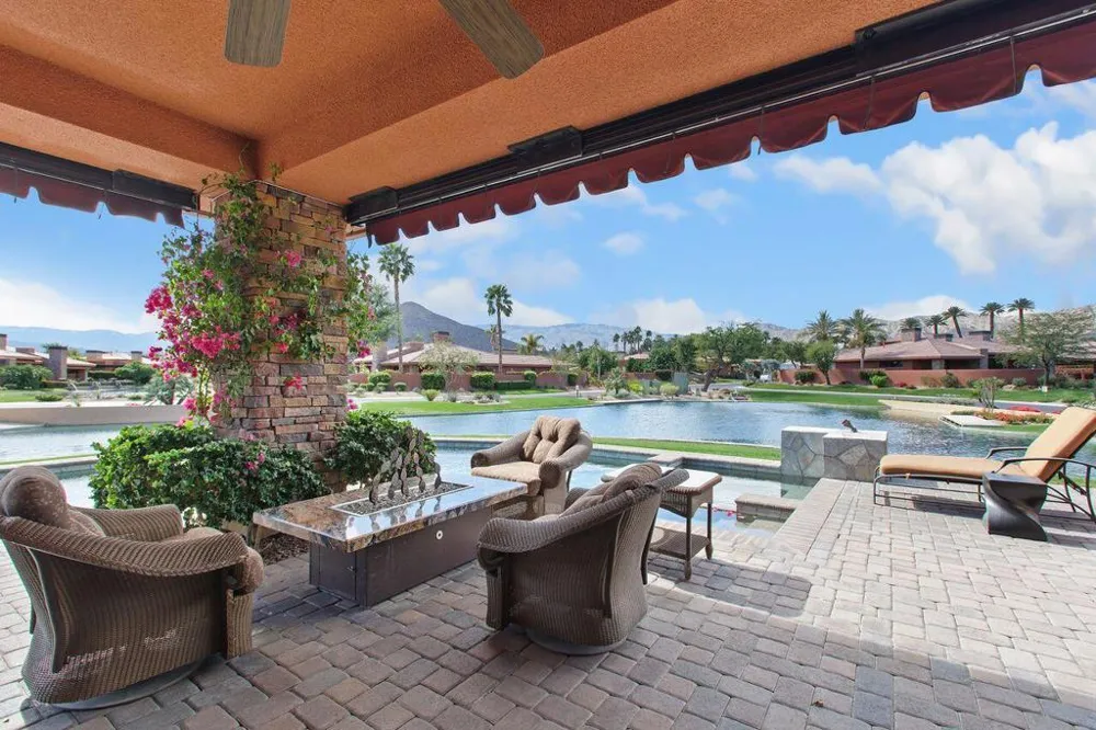 50220 Via Puente La Quinta, CA 92253