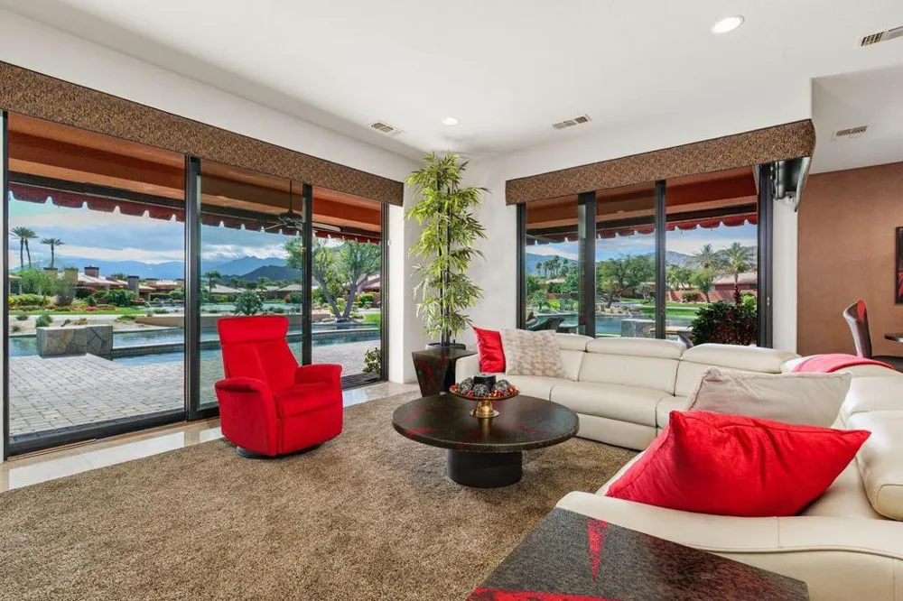 50220 Via Puente La Quinta, CA 92253