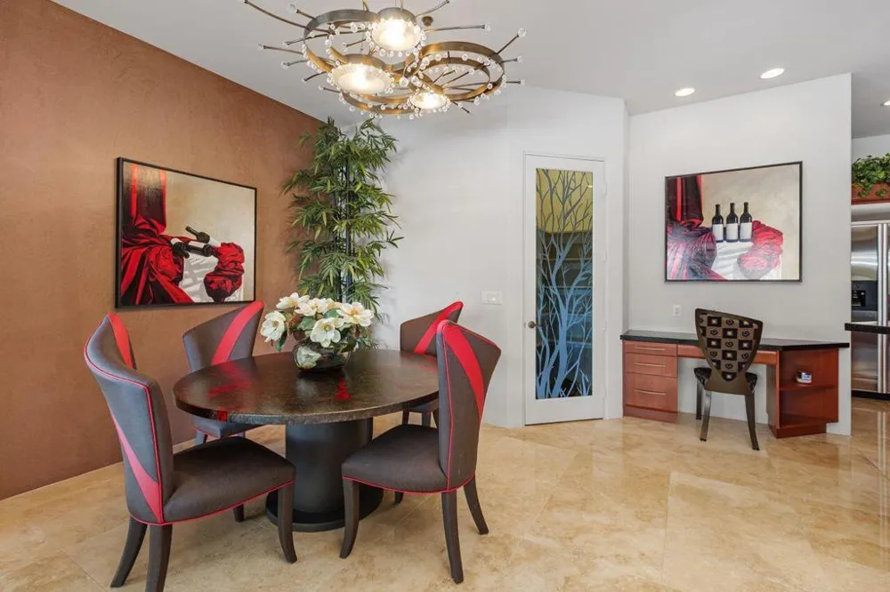 50220 Via Puente La Quinta, CA 92253