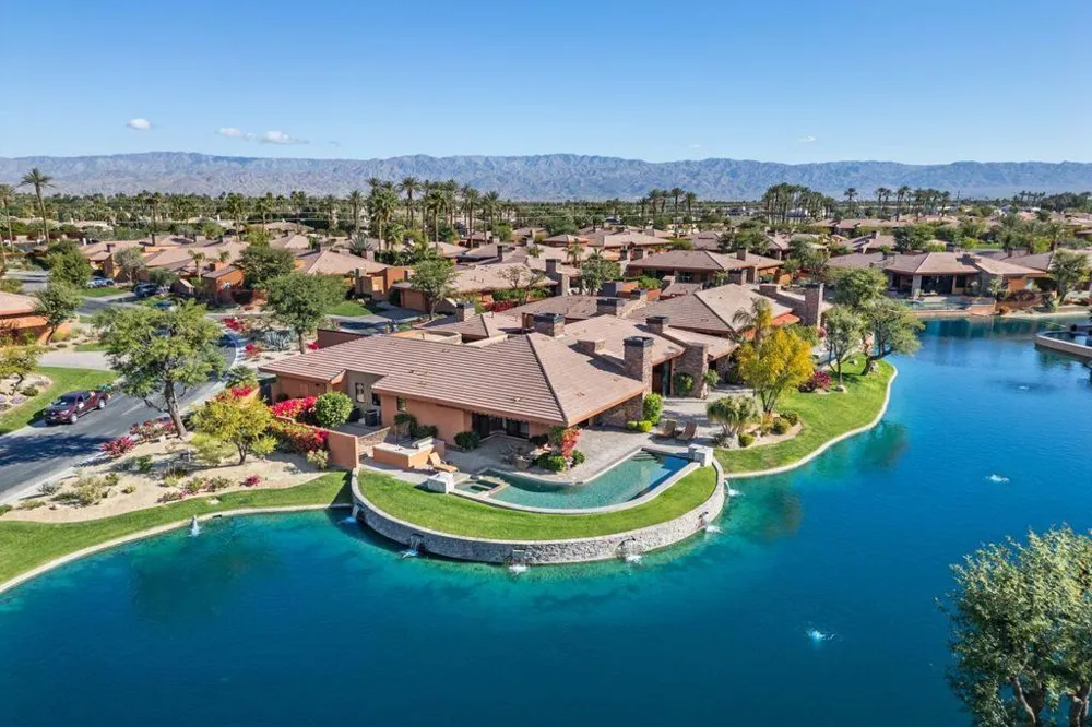 50220 Via Puente La Quinta, CA 92253
