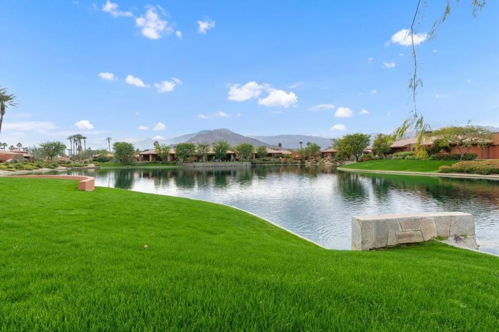 50220 Via Puente La Quinta, CA 92253