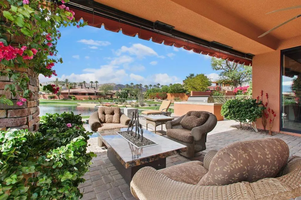 50220 Via Puente La Quinta, CA 92253