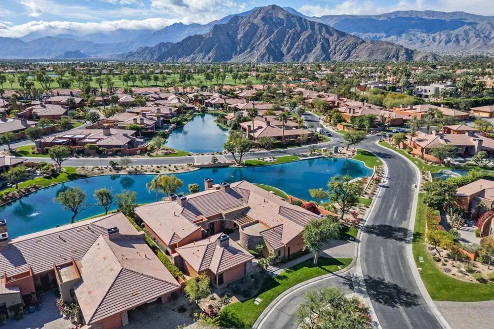 50220 Via Puente La Quinta, CA 92253