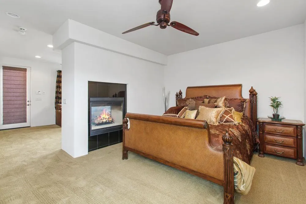 50220 Via Puente La Quinta, CA 92253