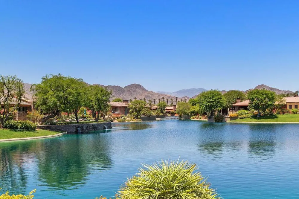 50220 Via Puente La Quinta, CA 92253