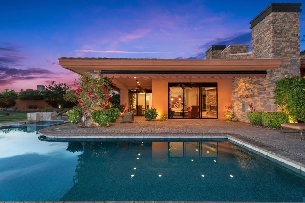 50220 Via Puente La Quinta, CA 92253