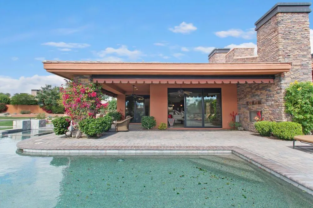 50220 Via Puente La Quinta, CA 92253