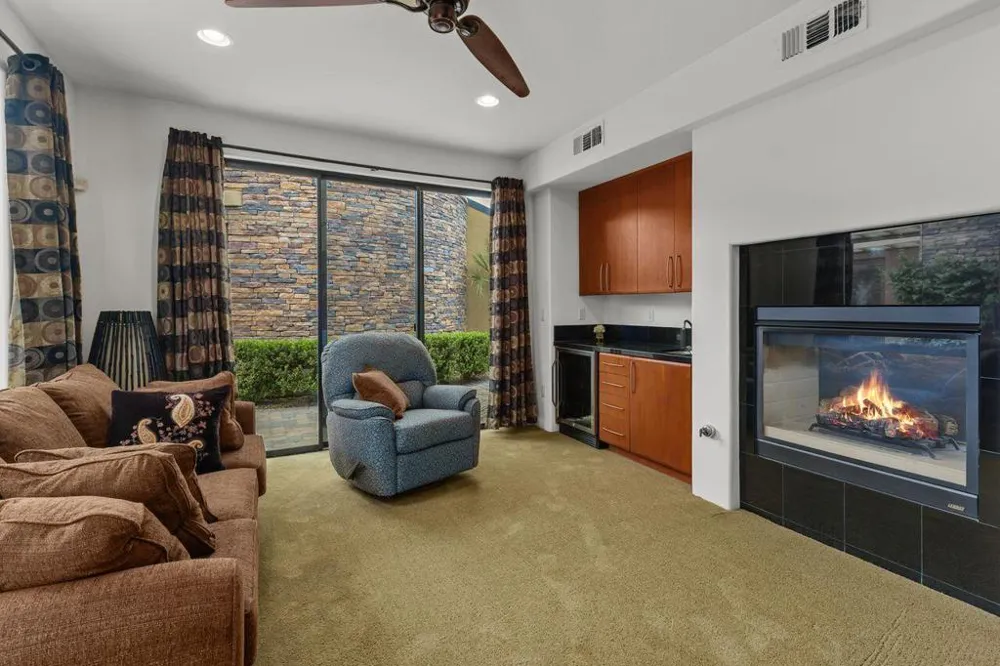 50220 Via Puente La Quinta, CA 92253