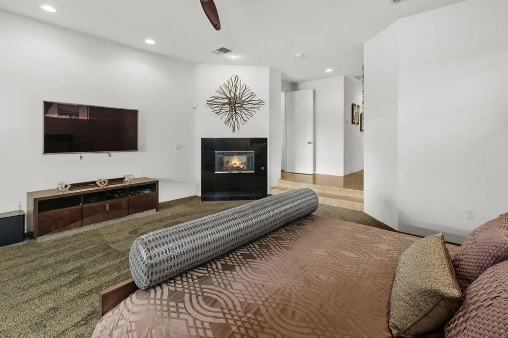 50220 Via Puente La Quinta, CA 92253